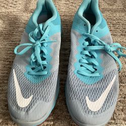 Womens Nike Shoes Size 8
