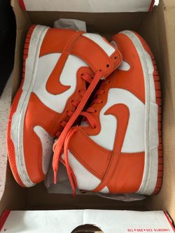 NIKE DUNKS