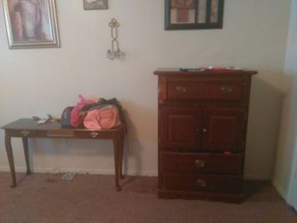 Table abd dresser matching