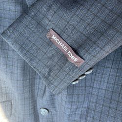 Michael Kors     12 R     (kid)