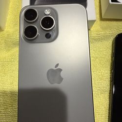 iPhone 15 Pro Max 256g Silver 