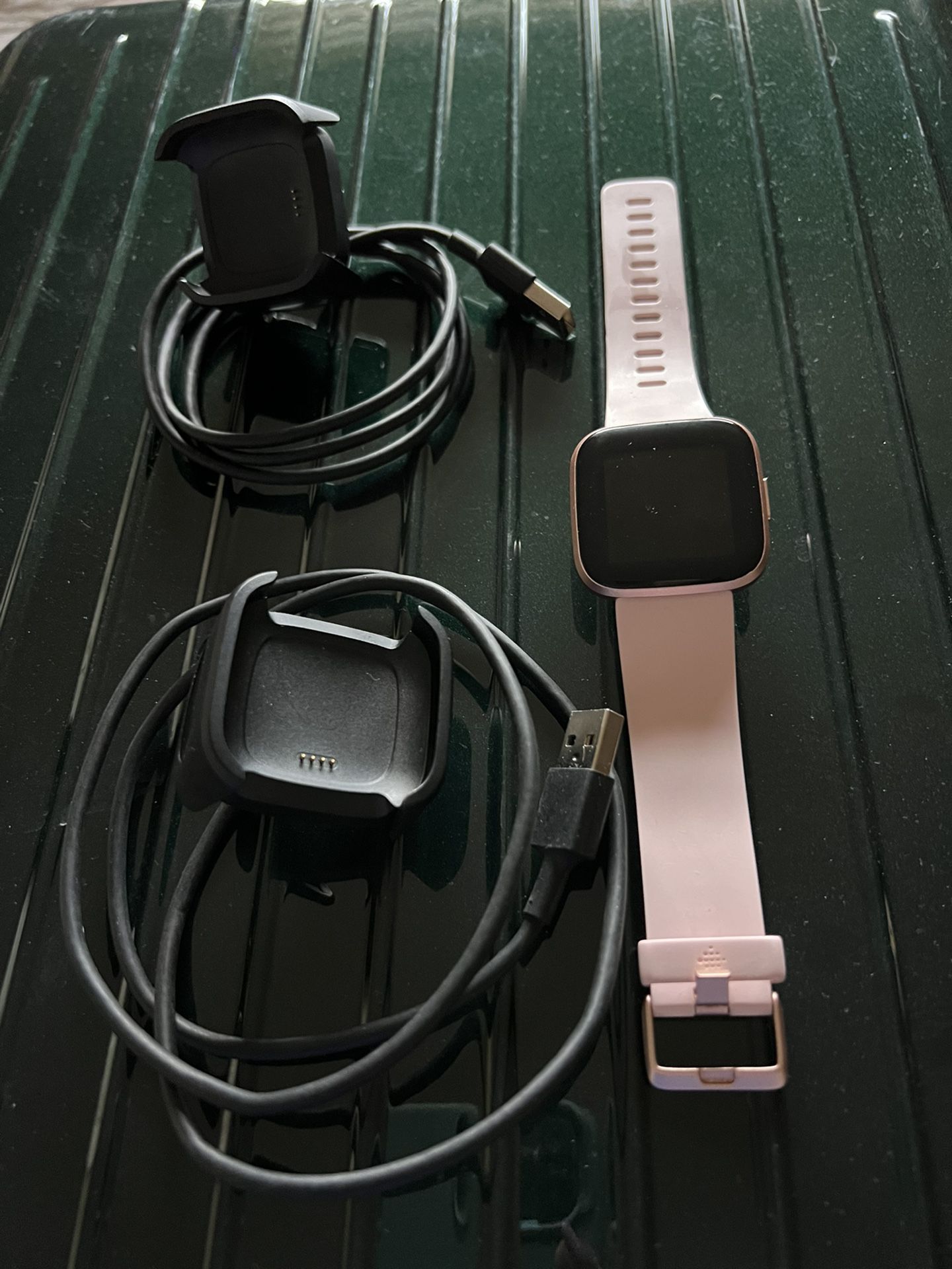 Fitbit Versa 2 With 2 Charging Cables