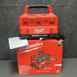 Milwaukee M18 18V Lithium-Ion PACKOUT 6-Port Rapid Charger