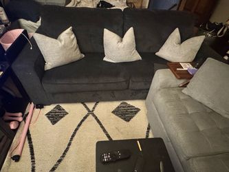 FREE COUCH