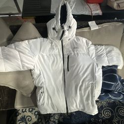2X JACKETS AND HOODIES USED GOOD CONDITION