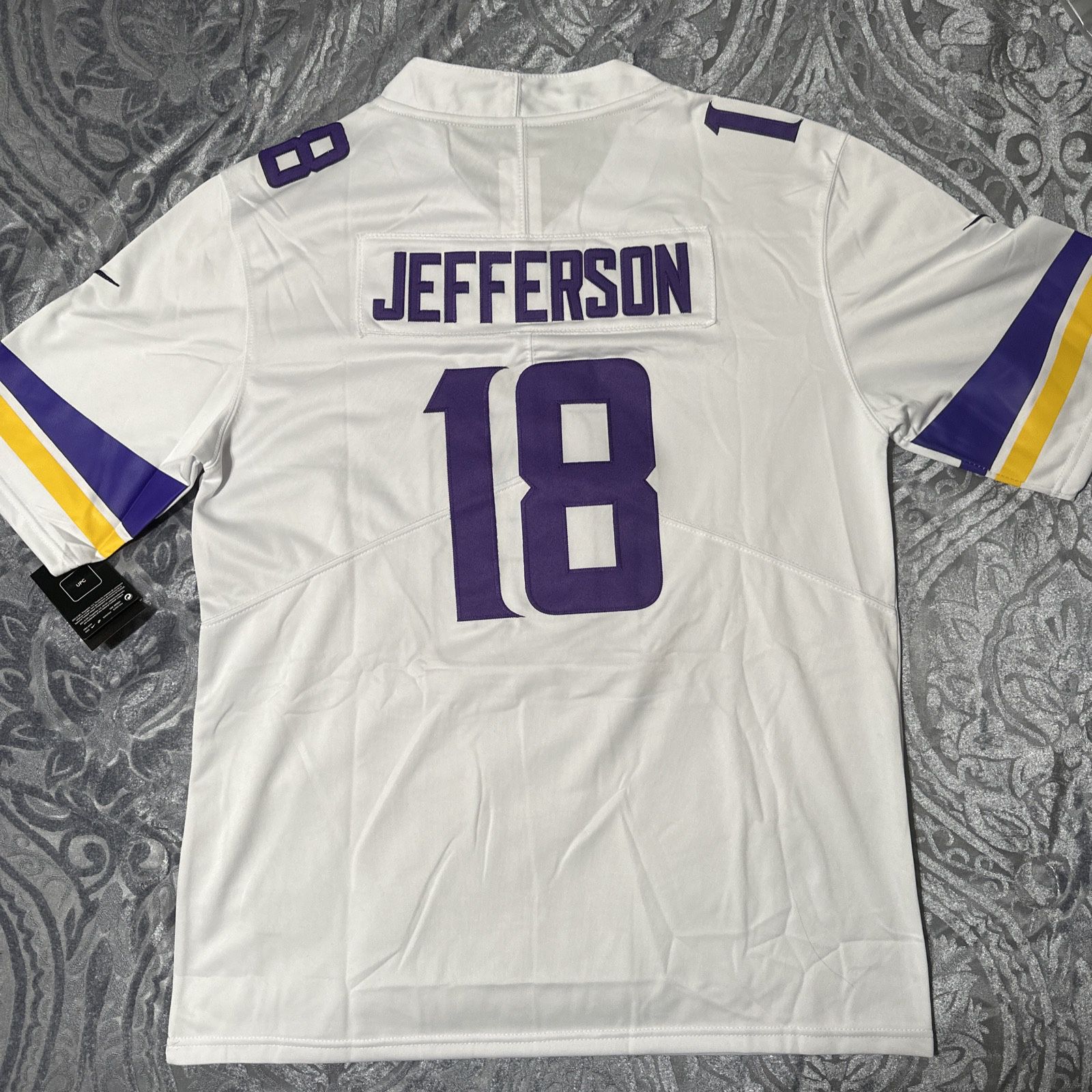 Justin Jefferson Jersey White And White Minnesota Vikings Small & Medium  for Sale in Lake Elsinore, CA - OfferUp
