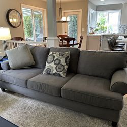 Stanton Couch, Grey