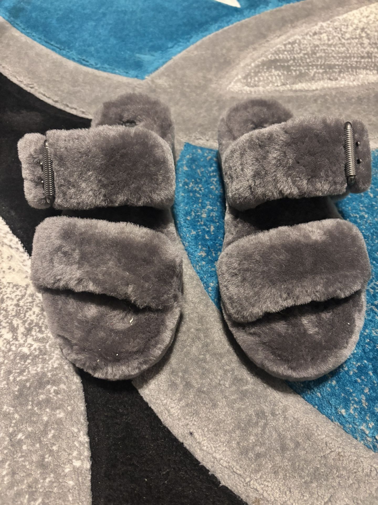 Grey Uggs Meetups at aliante casino‼️‼️