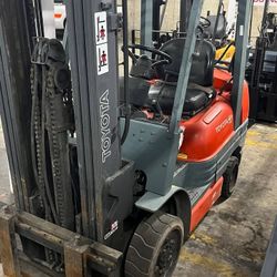 Heavy Toyota forklift, cheap price
