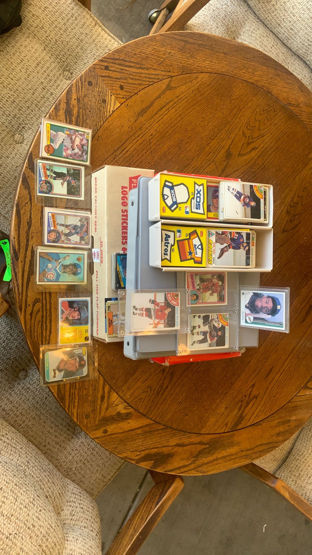Baseball & Hockey Cards 70’s & 80’s $150 OBO
