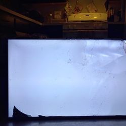  Hisense 40 inch Smart TV For Parts 