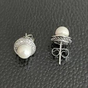 David Yurman Classic Pearl and Sterling Silver Earrings