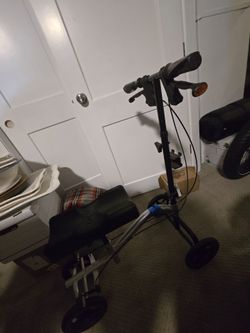 Knee scooter