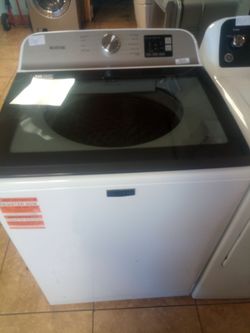 Lavadora muy buena Nueva  MAYTAG