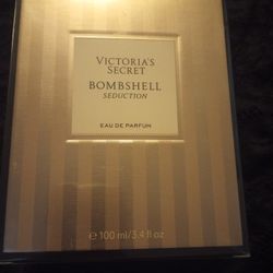 Perfume Victoria's Secret New 3.4 Oz