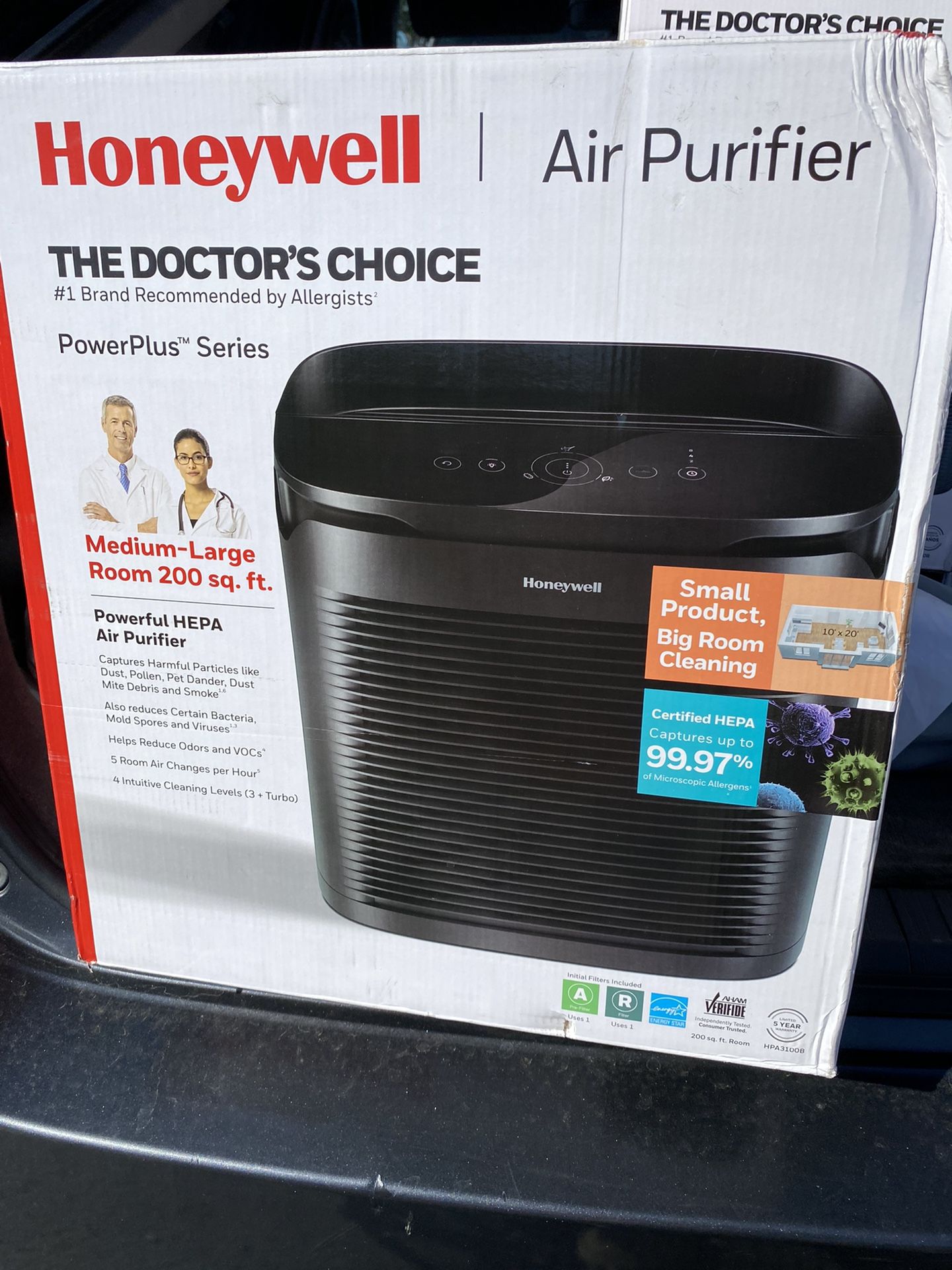 Honeywell PowerPlus HEPA Air Purifier, Medium/Large Rooms (200 sq. ft.) Black