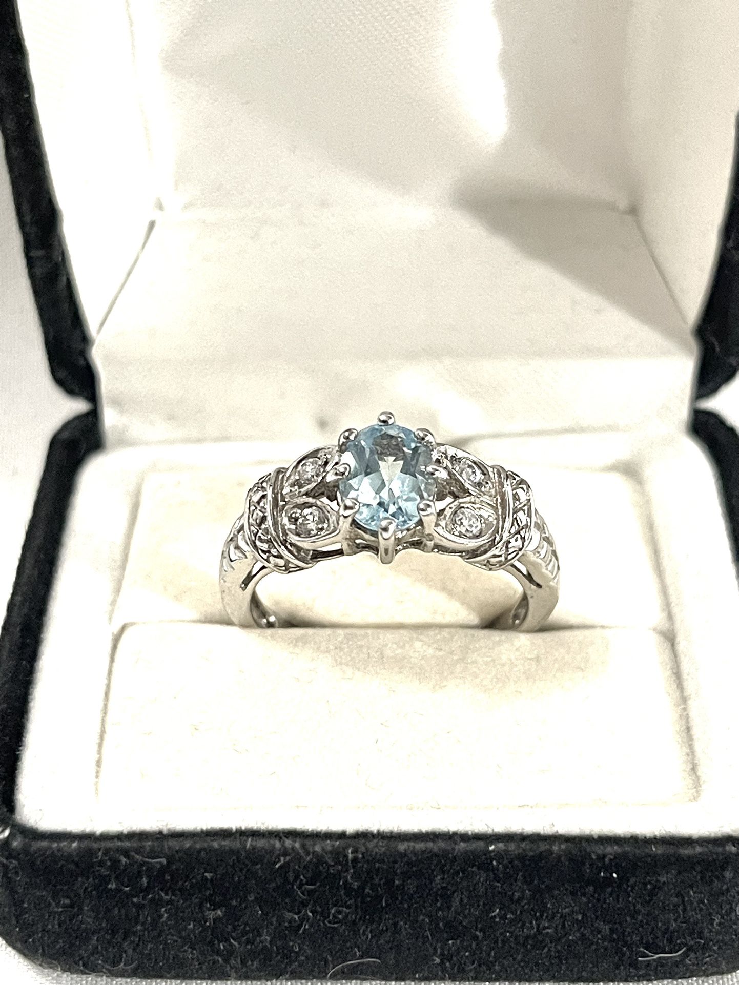 Brand New, One Of A Kind Oval Shaped Aquamarine & (4) Cz Diamonds Set In A Sterling Silver Promise Ring. Size 9.