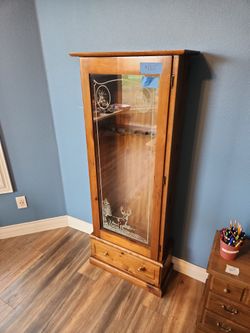 Rifle Cabinet With Etched Glass