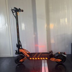 Dual-motor high-speed electric scooter