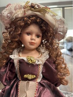 2 Kinnex vintage dolls
