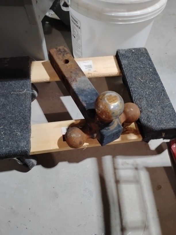3 Ball Hitch