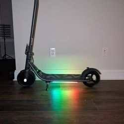 Jeston Loomis Light-Up Electric Scooter w/Bluetooth