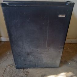 Kenmore Mini Fridge 