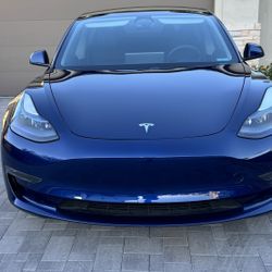 2022 Tesla Model 3 Long Range