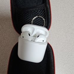 Apple Airpods 2nd Generation + Case