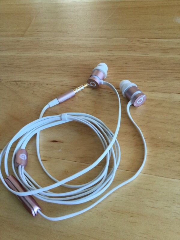 Beats urBeats rose gold headphones