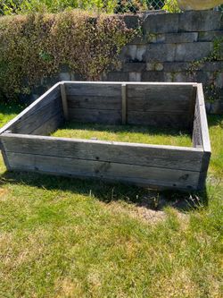 Wooden Raised Bed/Cold Frame