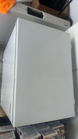 Freezer Insignia White