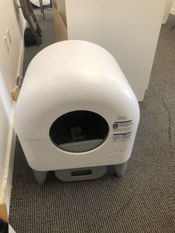 Smart cat litter box