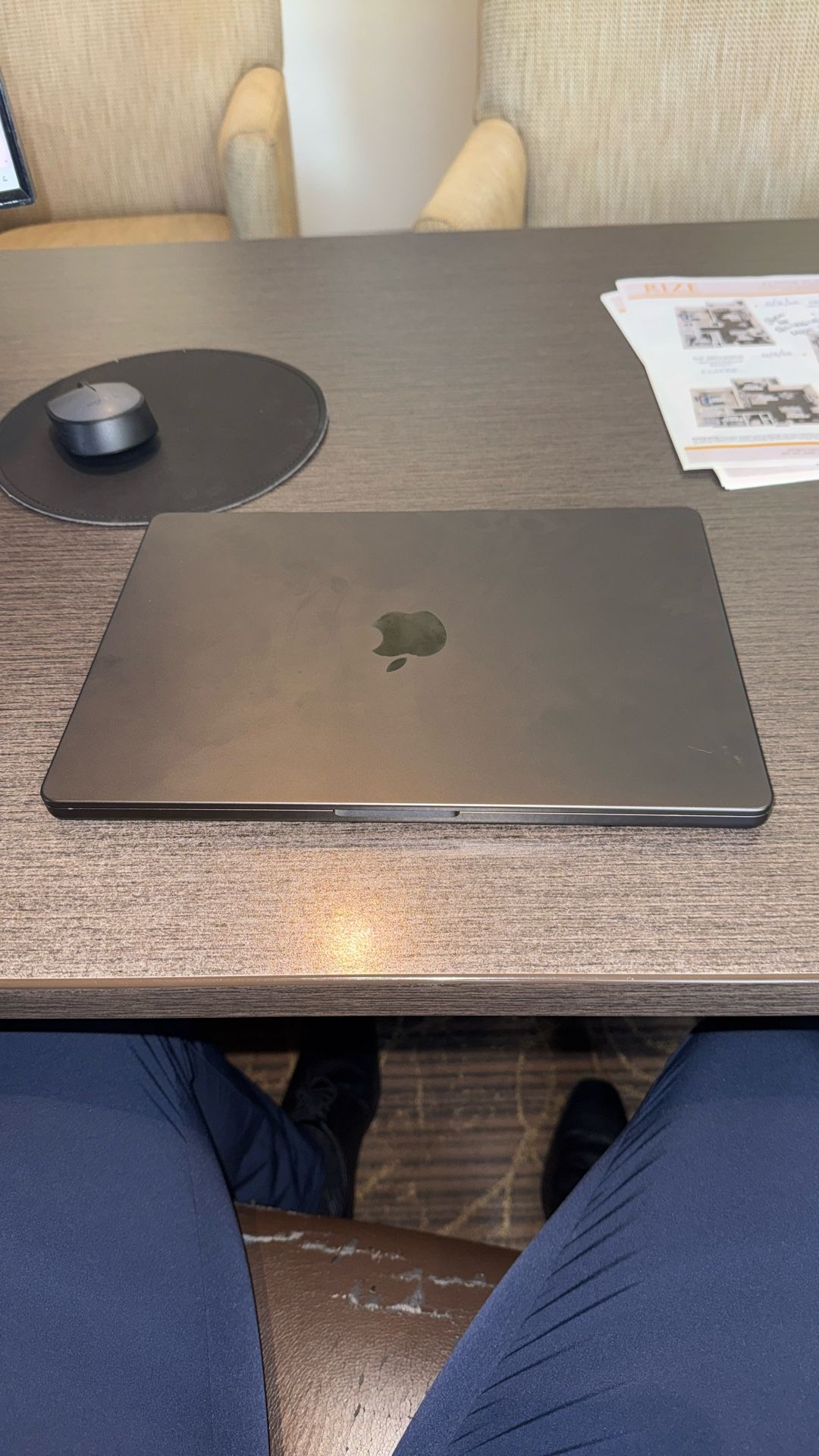 Macbook Pro M4 chip 500 GB Like New with Box