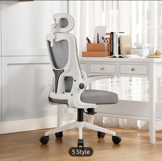 Gaming/Office chair - White frame, gray breathable mesh fabric - Reclinable