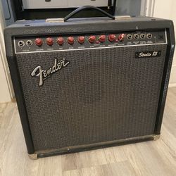 Vintage Fender Studio 85 Guitar Amp 