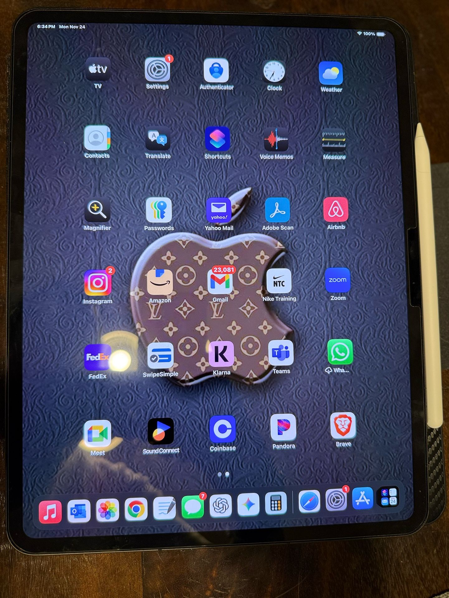 Apple iPad Pro 13 (M4) 1 TB w/ Pencil & Apple Care