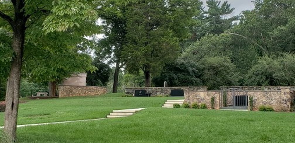 Cemetery Plots at Parklawn Memorial Park