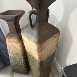 Decorative Vases 