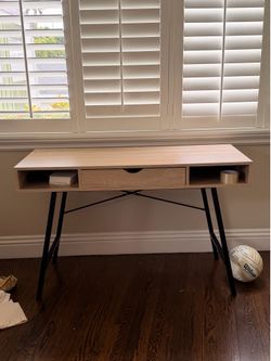 Selling desk, office chair and round mirror