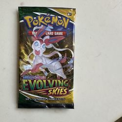 Brand New Sealed Pokemon TCG Evolving Skies Booster Pack