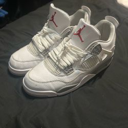 Jordan 4s