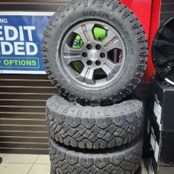 RINES 18 USED 6 LUGNUTS  TIRES 275/70/18