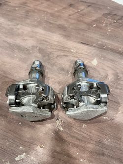 Shimano PD-M747 SPD Clipless Aluminum Pedals Silver Mountain & Road Bike