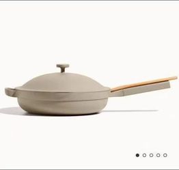 Our Place  Large Always PanA bigger version of the bestselling 10-in-1 nonstick pan