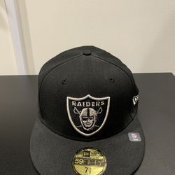 NFL RAIDERS FITTED CAP 7/5.8 