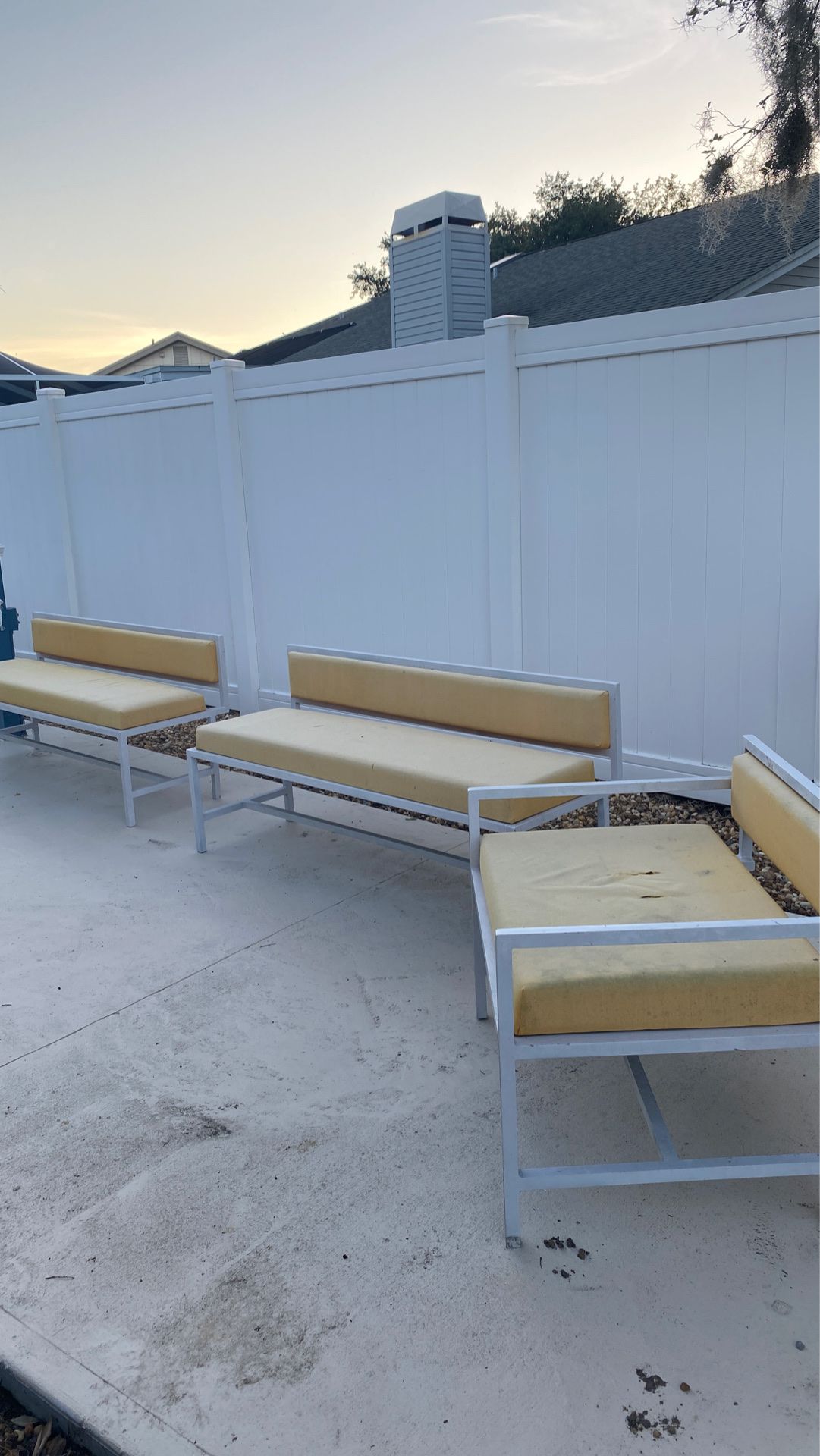 Outdoor Patio Furniture (Set of 3)