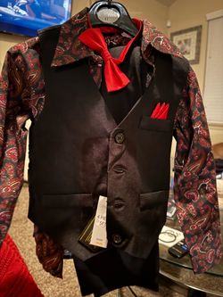 Brand New 4T Suit