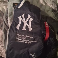 Brand New Yankees Bomber Jacket Size Small