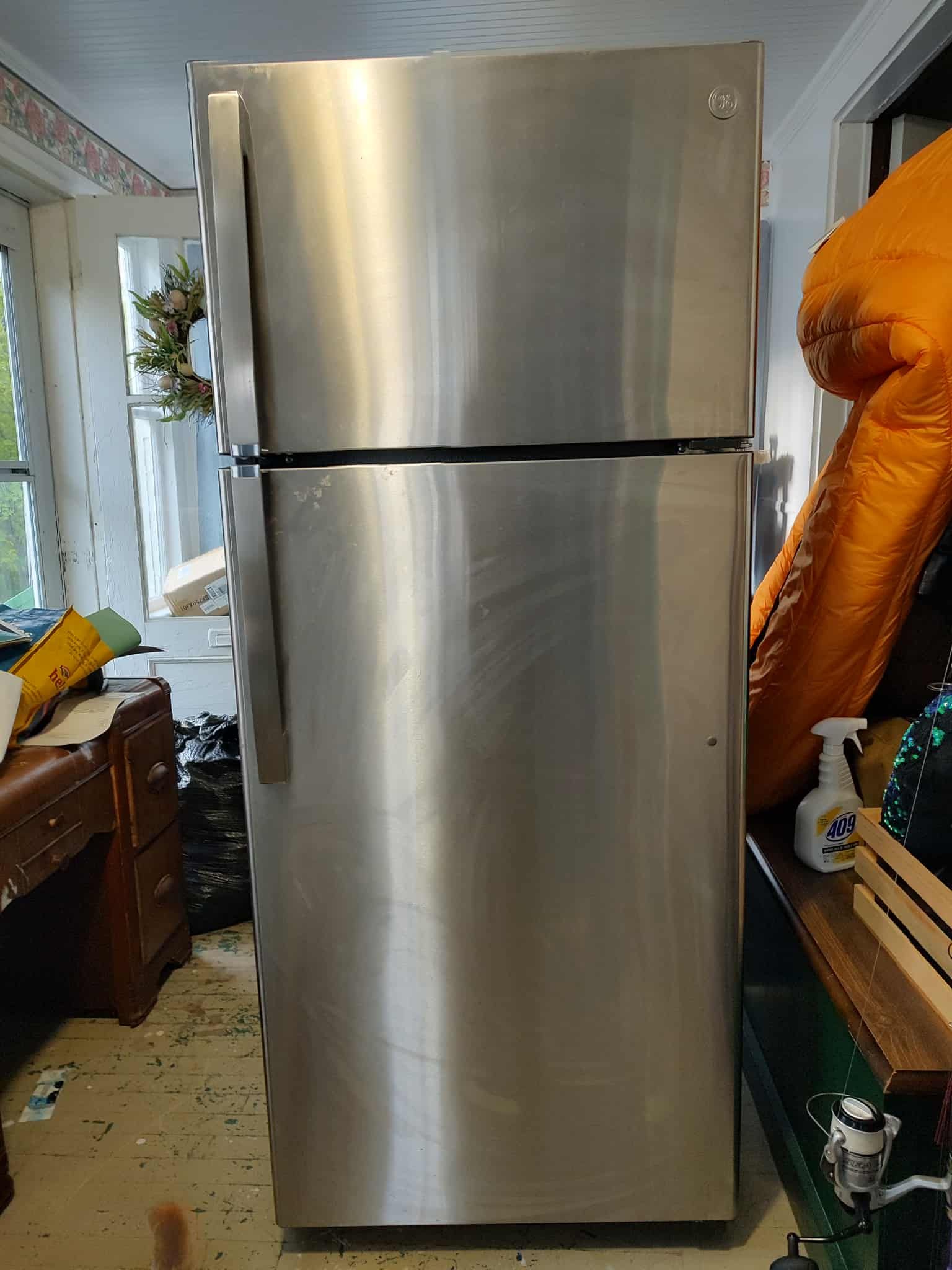 GE 17.5 Cubic Ft Refrigerator